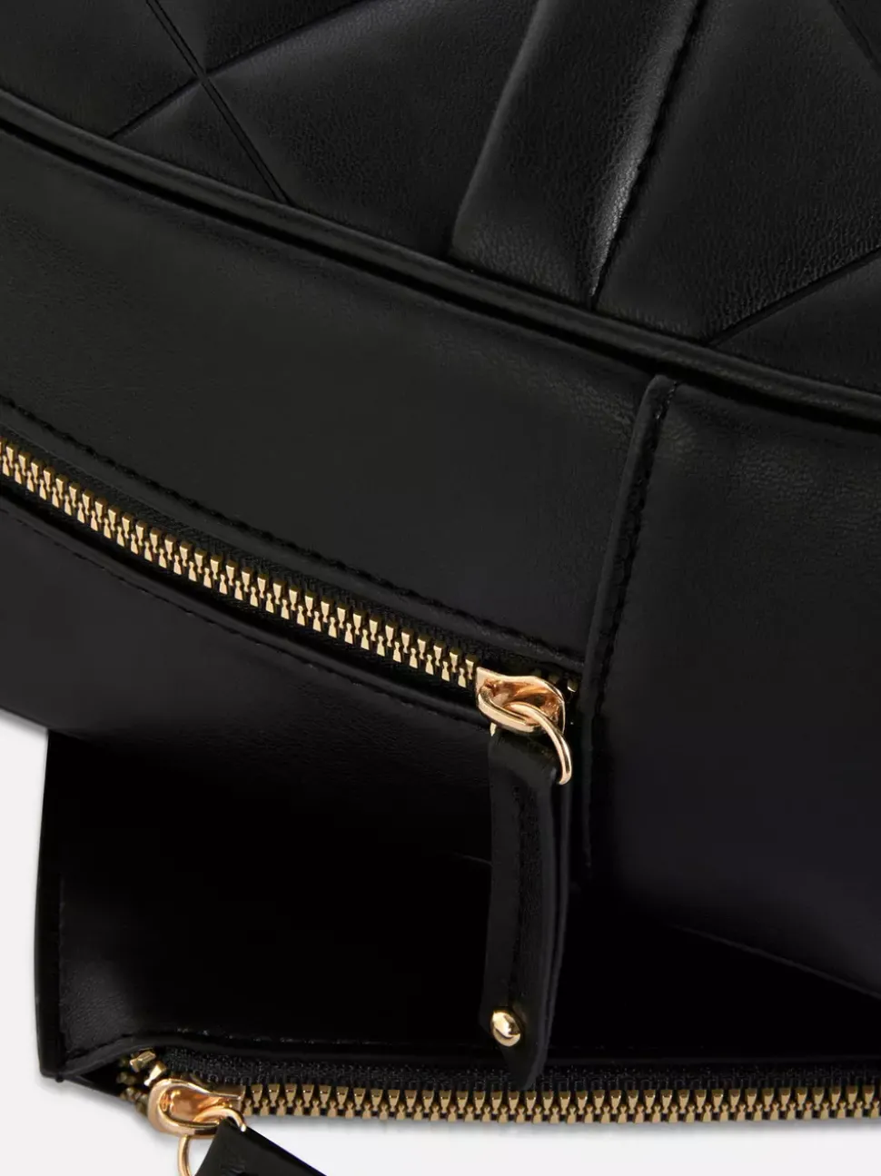 Pikowany plecak ze sztucznej skóry