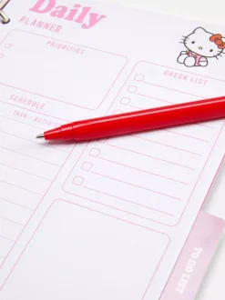 Planer z motywem Hello Kitty i przyjaciół