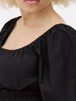 Popelinowa sukienka midi z marszczeniami