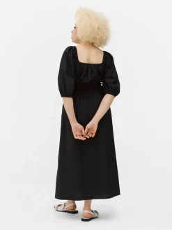 Popelinowa sukienka midi z marszczeniami