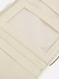 Portmonetka z imitacji skóry z ozdobną klamrą