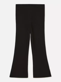 Prążkowane spodnie z rozszerzaną nogawką