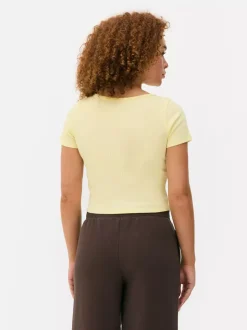 Prążkowany T-shirt typu henley