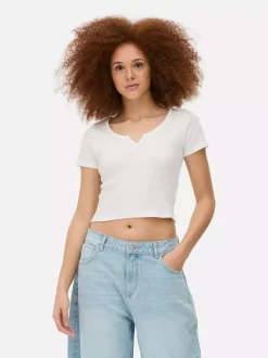 Prążkowany T-shirt typu henley