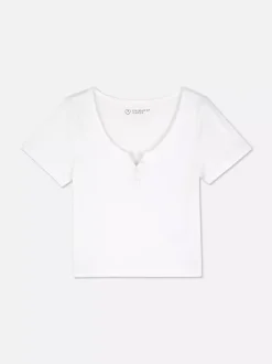 Prążkowany T-shirt typu henley