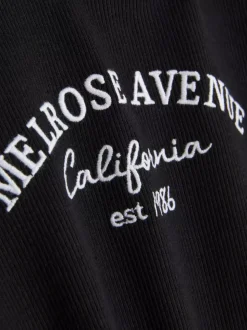 Prążkowany T-shirt z krótkim rękawem