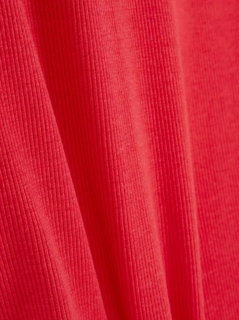 Prążkowany T-shirt z krótkim rękawem