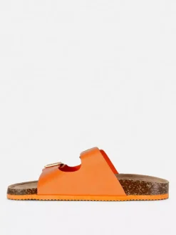 Profilowane sandały z podwójnym paskiem