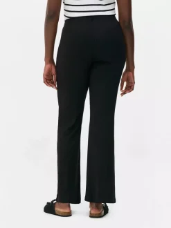 Proste legginsy w prążki z marszczeniami