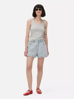 Rozciągliwa koszulka bez rękawów z głębokim dekoltem