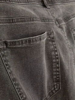 Rozciągliwe jeansy o prostym kroju