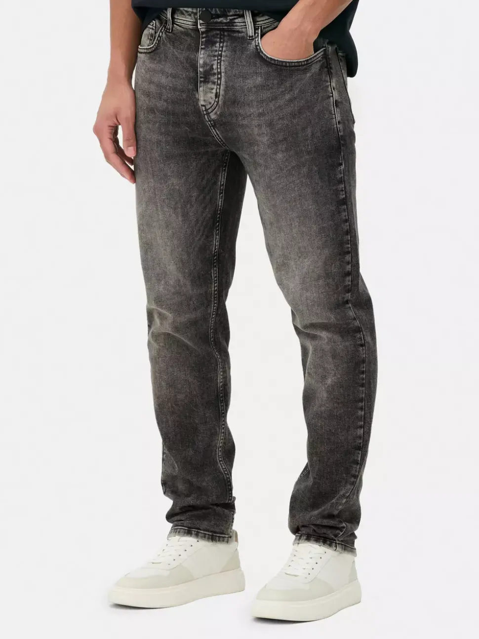 Rozciągliwe jeansy z wąskimi nogawkami