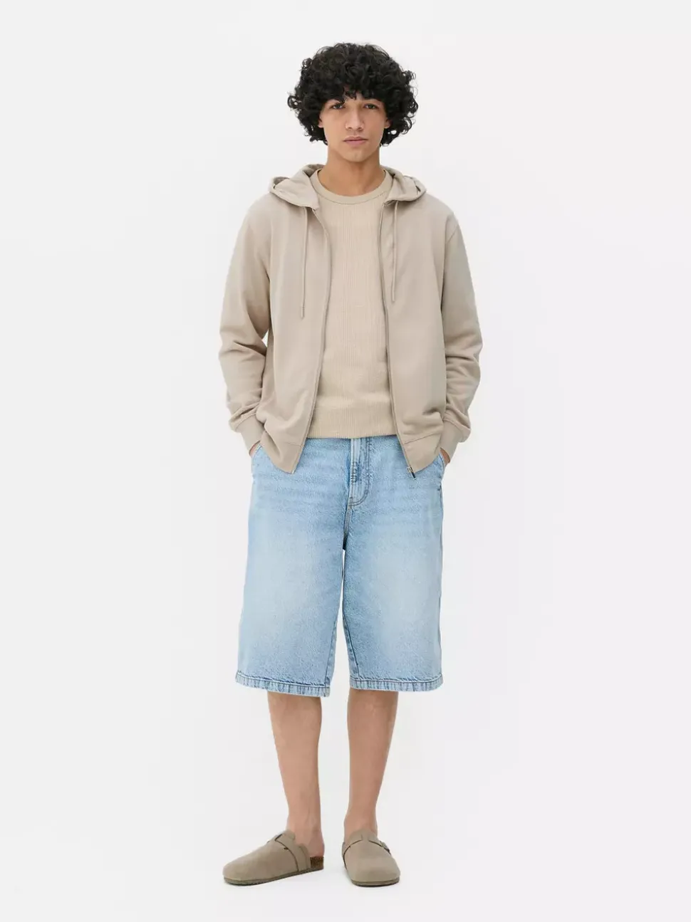 Rozpinana bluza z kapturem