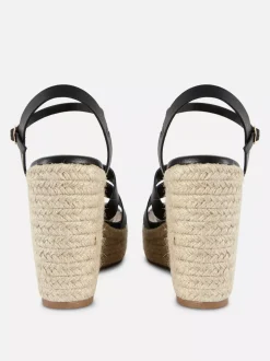 Sandały na koturnie z paskami Paula Echevarría
