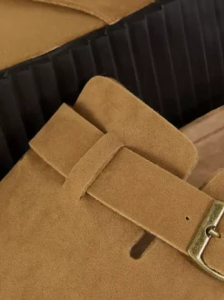 Sandały typu mule z klamrą