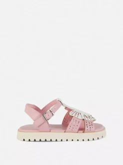 Sandały z odkrytymi palcami i motywem motyla