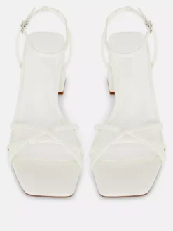 Sandały z paskami na krzyż na klockowym obcasie