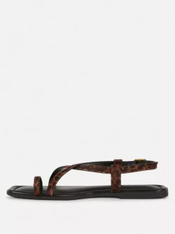 Sandały z pętelką na palec Paula Echevarría