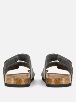 Sandały z wkładką i dwoma paskami