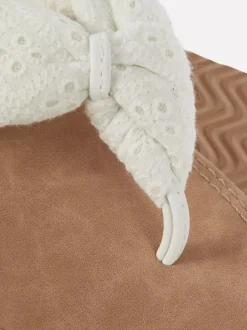 Sandały-japonki na płaskiej podeszwie