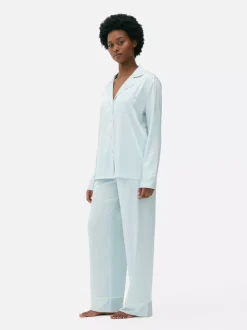 Satynowa piżama z długim rękawem