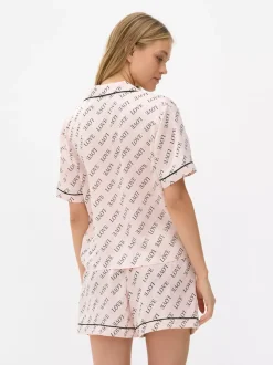 Satynowa piżama z koszulą i szortami