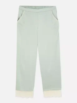 Satynowe spodnie od piżamy z koronkowym wykończeniem