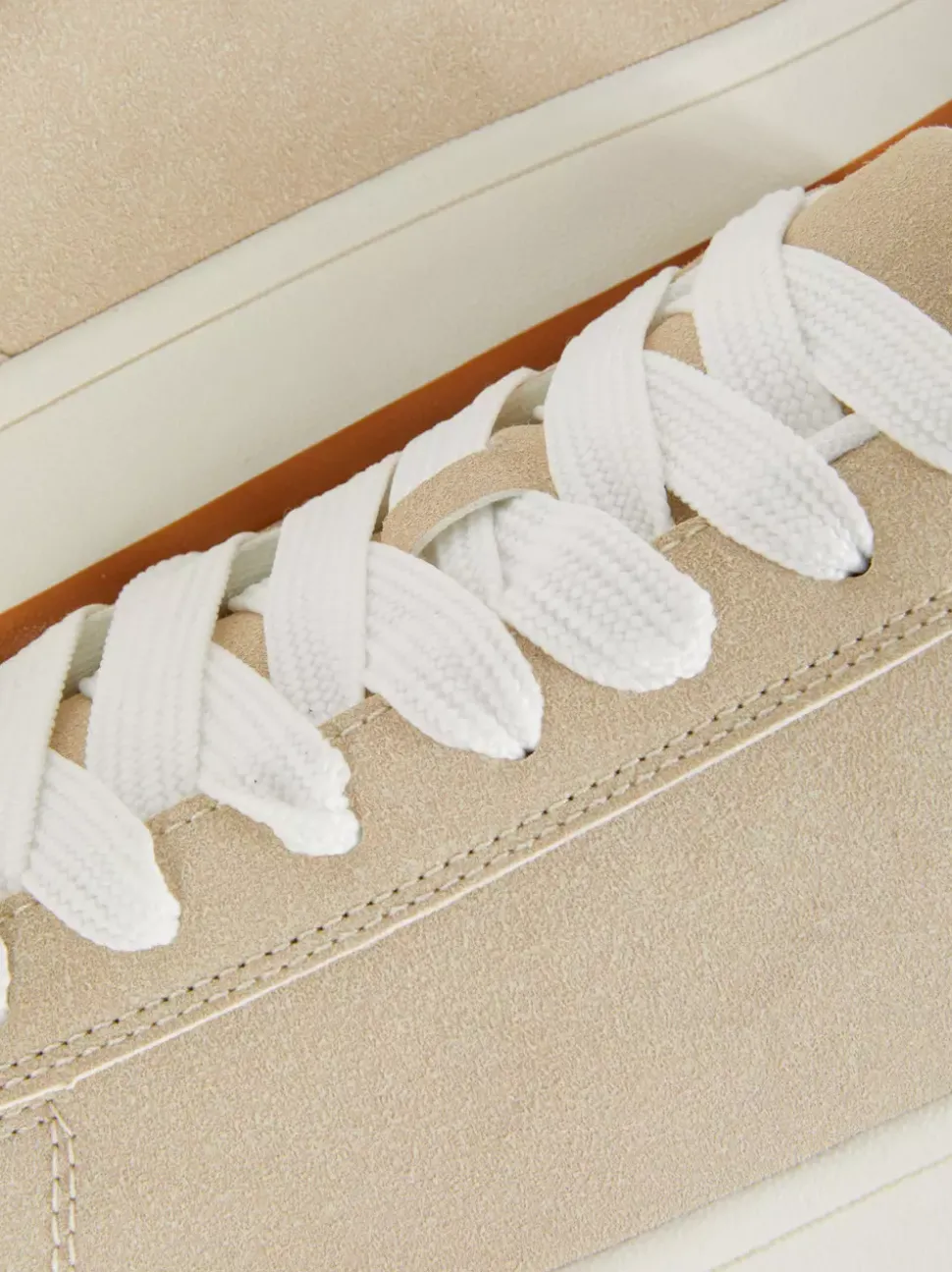 Skejterskie buty sportowe z niską cholewką