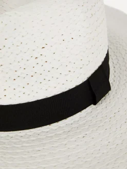 Słomkowy kapelusz Panama