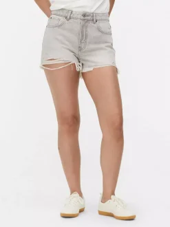 Spodenki jeansowe z przetarciami