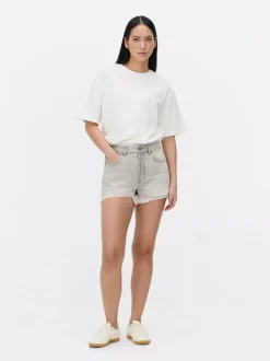 Spodenki jeansowe z przetarciami