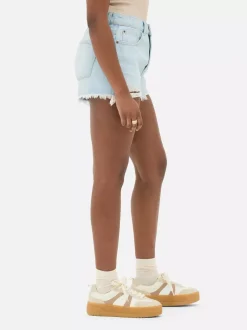 Spodenki jeansowe z przetarciami