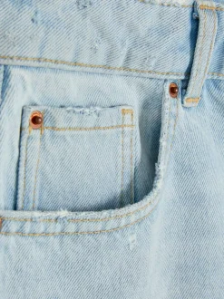 Spodenki jeansowe z przetarciami