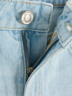 Spodenki jeansowe z przetarciami