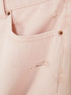 Spodenki jeansowe z przetarciami