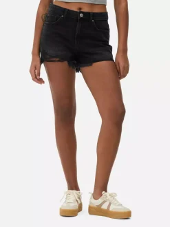 Spodenki jeansowe z przetarciami