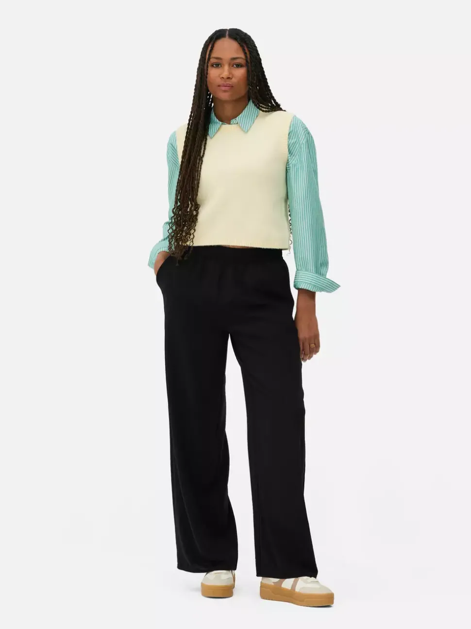 Spodnie bez zapięcia z szerokimi nogawkami