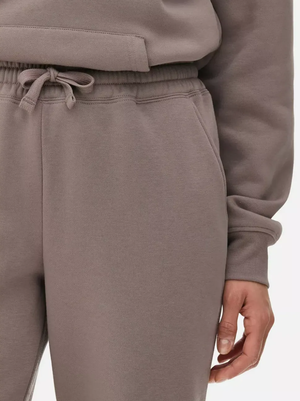 Spodnie dresowe ściągane sznurkiem