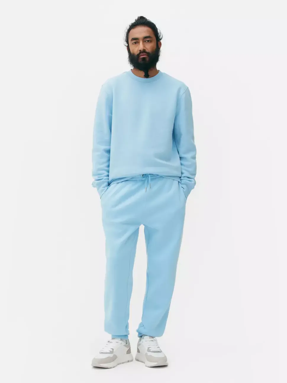 Spodnie dresowe z mankietami