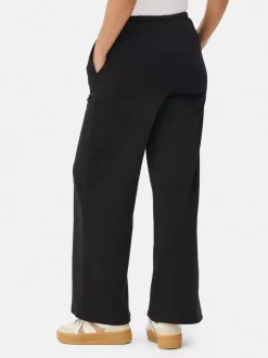 Spodnie dresowe z prostą nogawką i sznurkiem w pasie