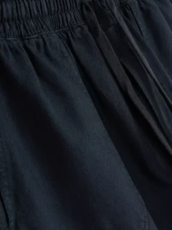 Spodnie dresowe ze sznurkiem w pasie