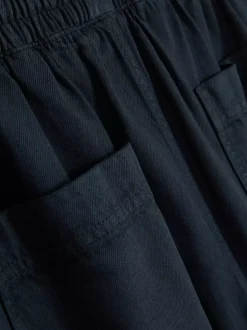 Spodnie dresowe ze sznurkiem w pasie