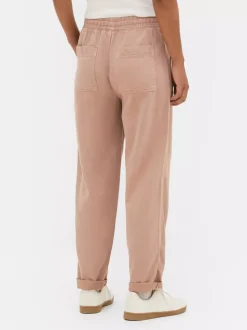 Spodnie dresowe ze sznurkiem w pasie