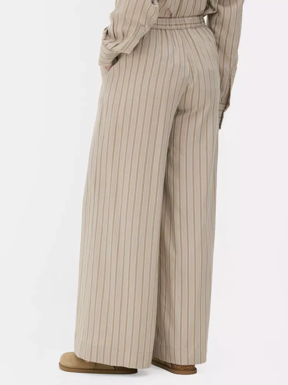 Spodnie w paski The Edit, część zestawu