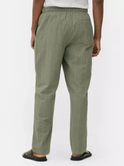 Spodnie w paski z tkaniny seersucker