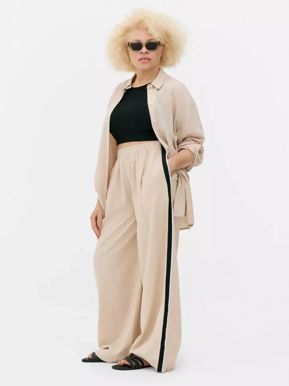 Spodnie z szerokimi nogawkami z lampasami