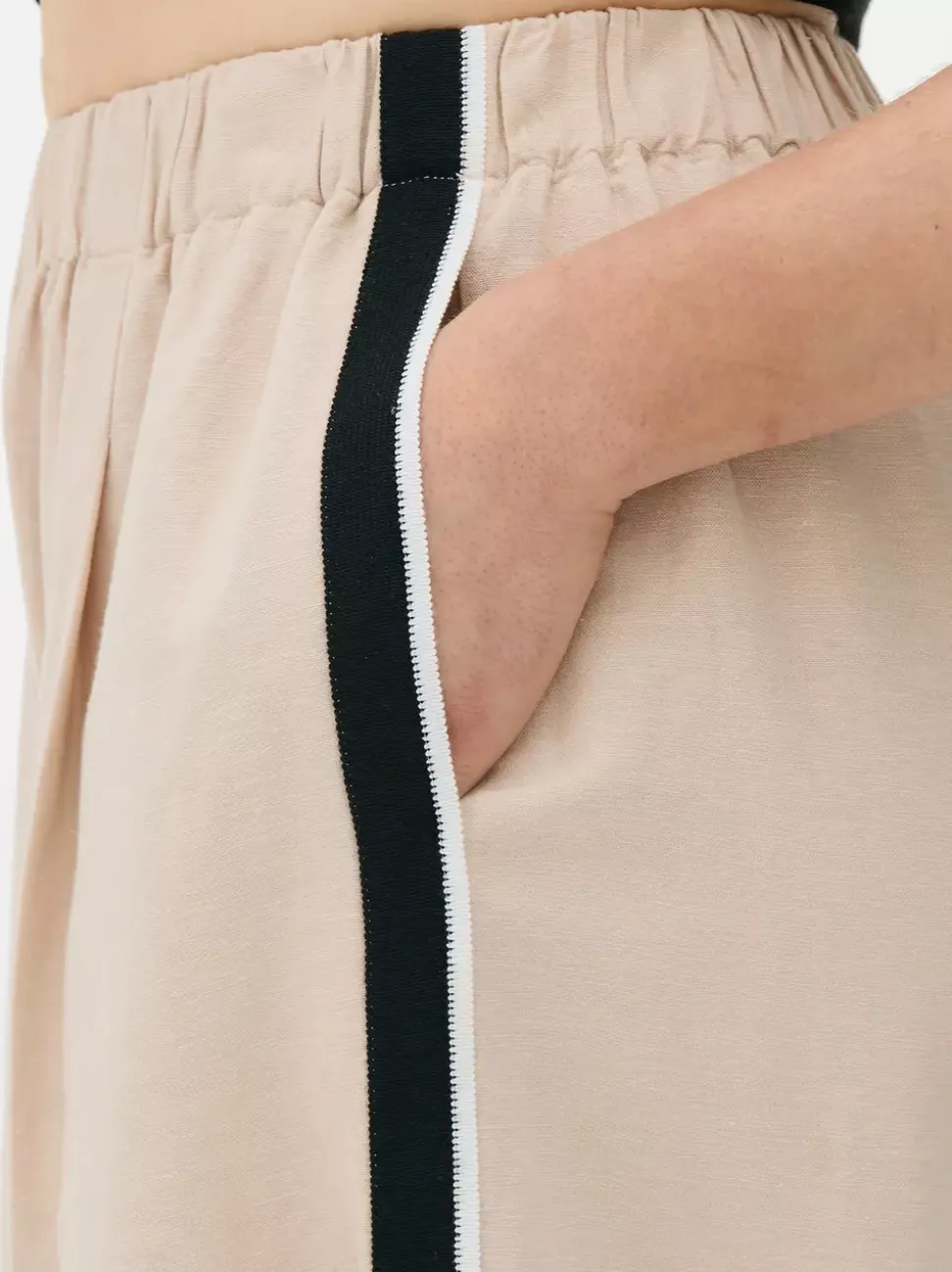 Spodnie z szerokimi nogawkami z lampasami