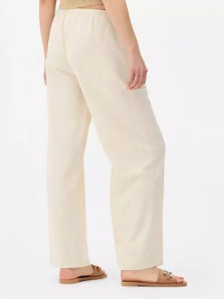 Spodnie z wiązaniem w talii