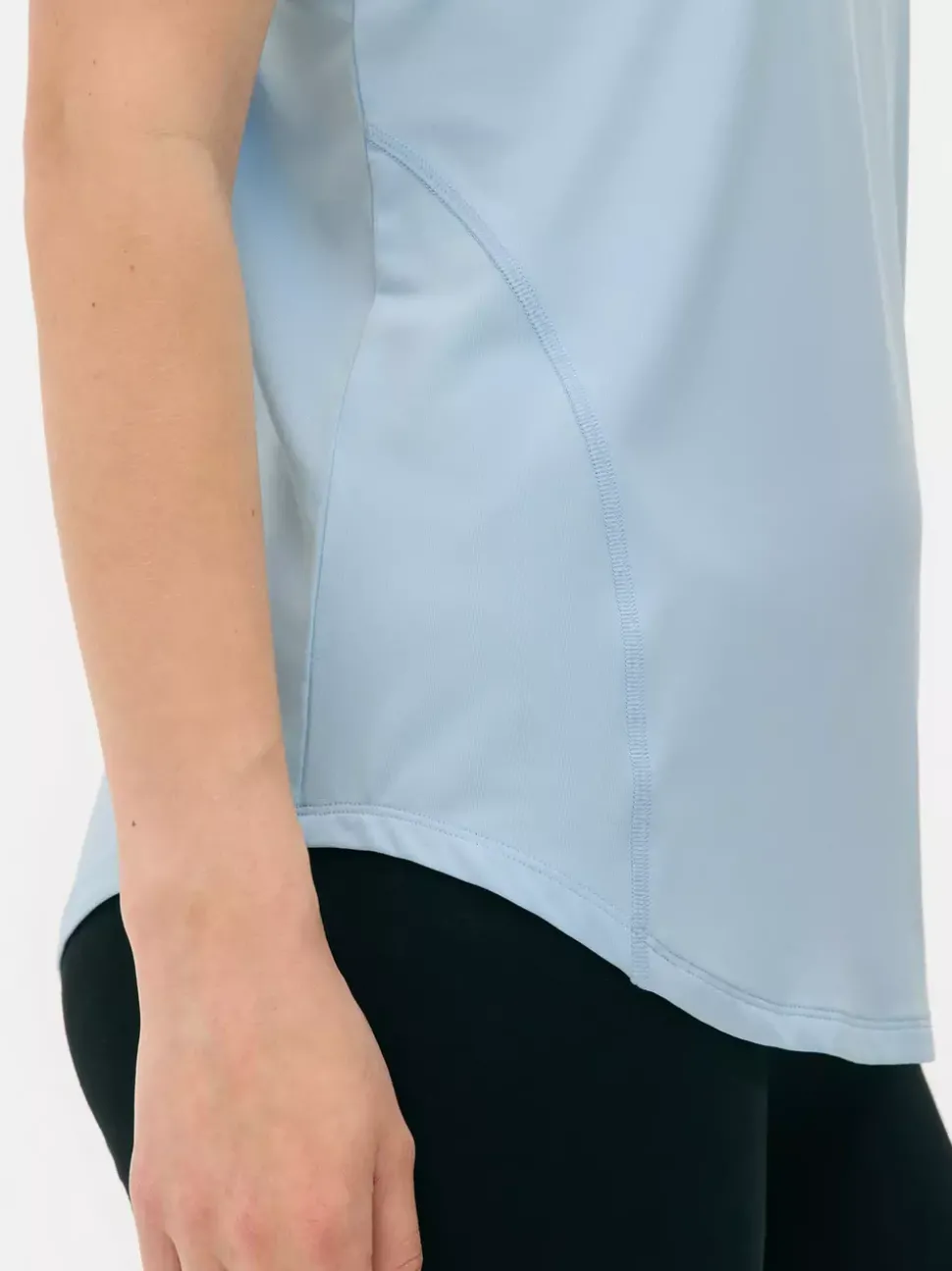 Sportowa koszulka o kroju bokserki