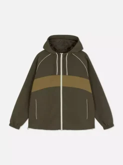 Sportowa kurtka przeciwdeszczowa w bloki kolorów